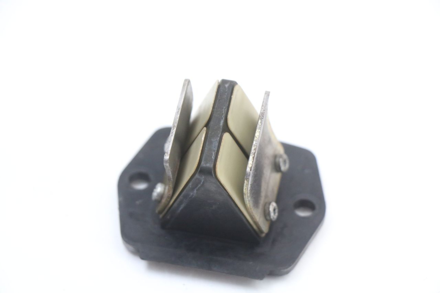 photo de CAIXA DE VÁLVULAS PIAGGIO VESPA S 2T 50 (2007 - 2014) - Outro ângulo de visão