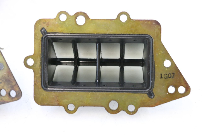 photo de CAIXA DE VÁLVULAS YAMAHA WAVE RUNNER GP R 1200 (2000 - 2003) - Ampliação técnica