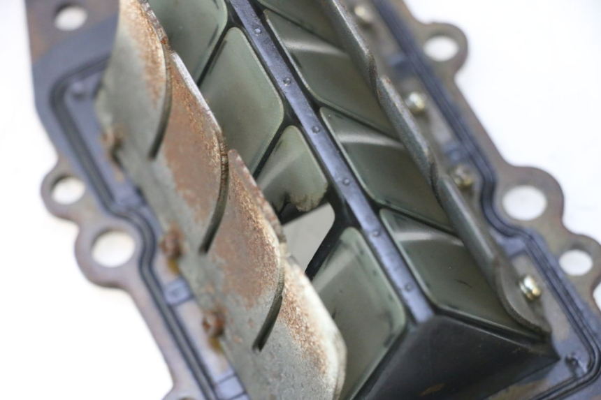 photo de CAIXA DE VÁLVULAS YAMAHA WAVE RUNNER GP R 1200 (2000 - 2003) - Estado da superfície