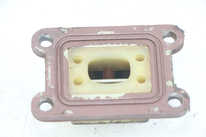 photo de CAIXA DE VÁLVULAS PEUGEOT XP6 50 (2006 - 2011) - Detalhe da peça