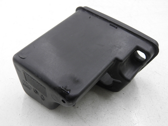 photo de PORTA-LUVA PIAGGIO XEVO - X EVO 125 (2007 - 2017) - Detalhe da peça