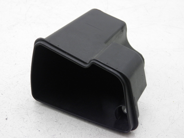 photo de PORTA-LUVA PIAGGIO XEVO - X EVO 125 (2010 - 2015) - Zoom do estado de desgaste