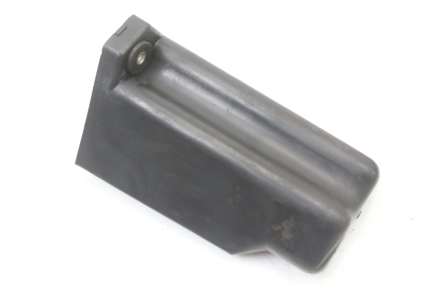 photo de PORTA-LUVA SUZUKI GN 125 (1997 - 2000) - Zoom do estado de desgaste