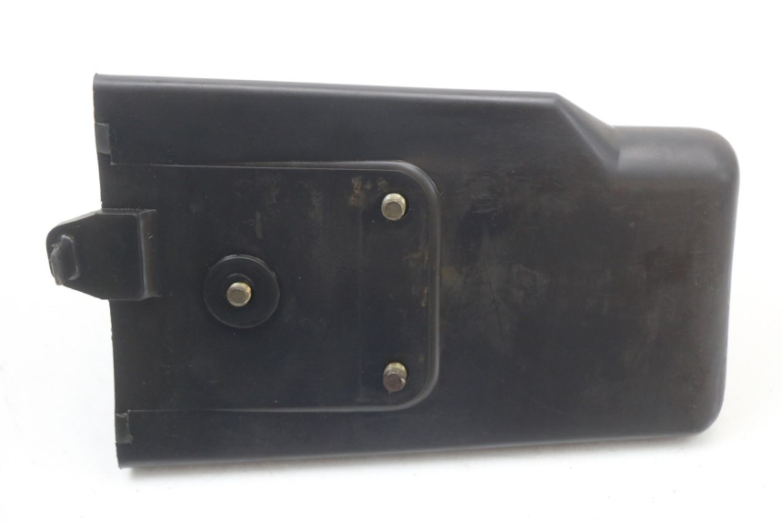 photo de PORTA-LUVA SUZUKI GN 125 (1997 - 2000) - Outro ângulo de visão