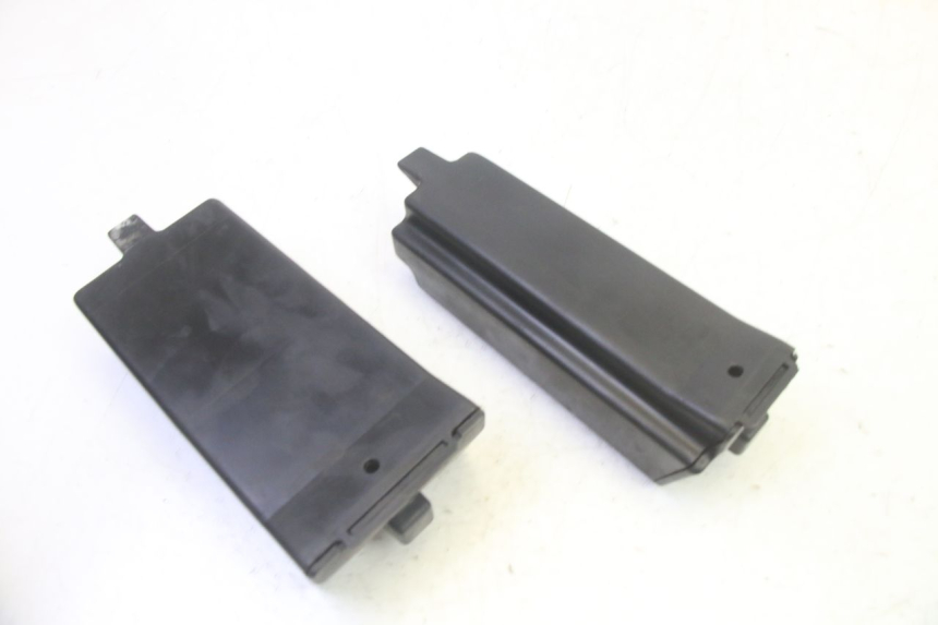photo de PORTA-LUVA KAWASAKI GPX R WARBIRD 600 (1988 - 1993) - Outro ângulo de visão