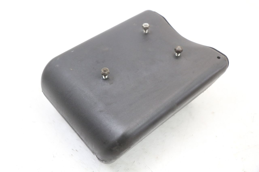 photo de PORTA-LUVA SUZUKI GSX E 250 (1982 - 1983) - Outro ângulo de visão