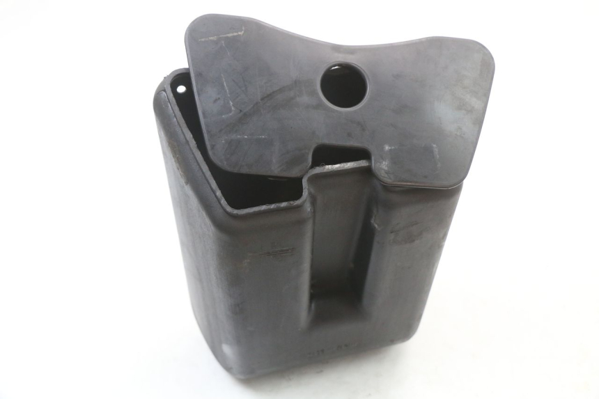 photo de PORTA-LUVA SUZUKI GSX E 250 (1982 - 1983) - Vista geral