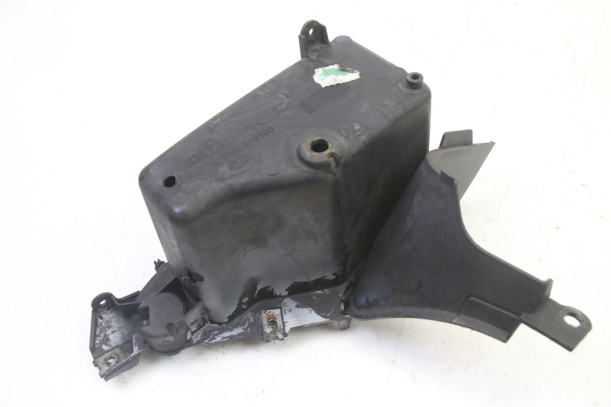 photo de PORTA-LUVA HONDA NTV DEAUVILLE 650 (2001 - 2006) - Pontos de fixação