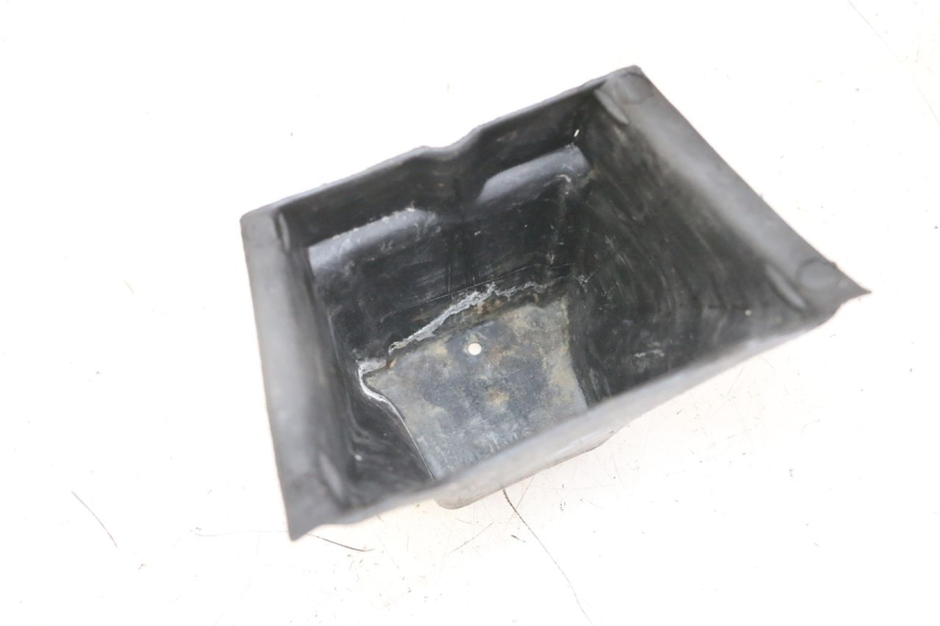 photo de PORTA-LUVA APRILIA RALLY AC 50 (1995 - 2004) - Detalhe da peça