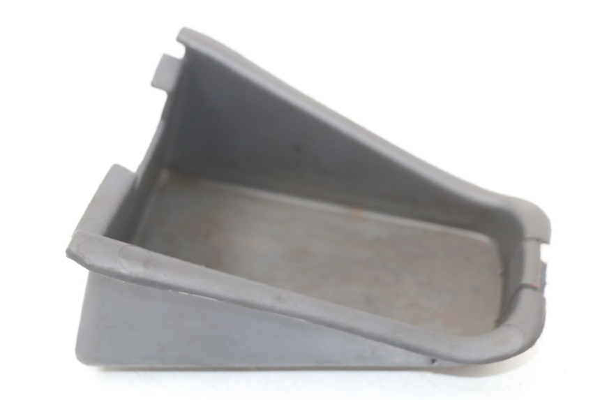 photo de PORTA-LUVA APRILIA SR CARB LC 2T 50 (2004 - 2012) - Detalhe da peça