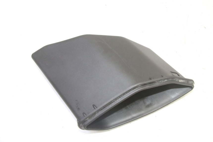 photo de PORTA-LUVA PIAGGIO X9 EVOLUTION 125 (2003 - 2007) - Zoom do estado de desgaste