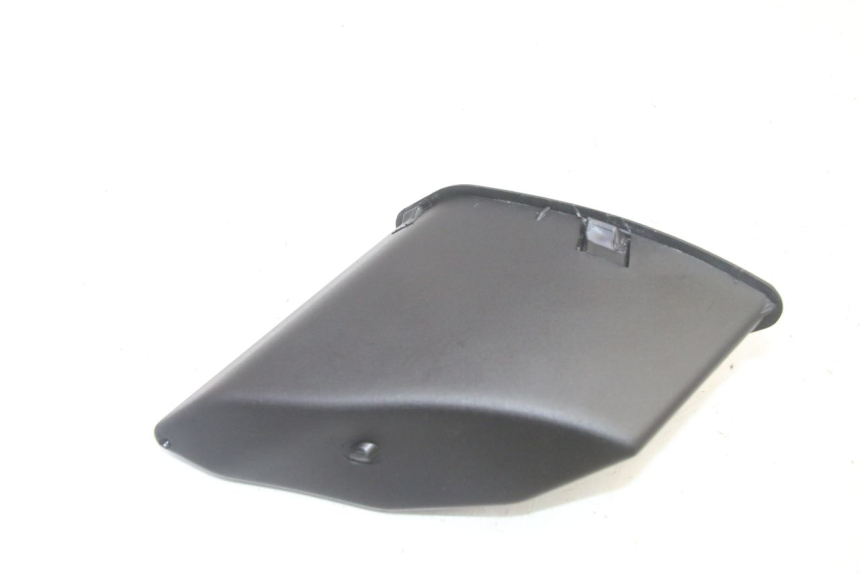 photo de PORTA-LUVA PIAGGIO X9 EVOLUTION 125 (2003 - 2007) - Outro ângulo de visão