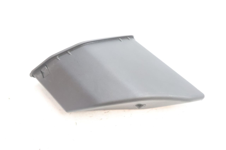 photo de PORTA-LUVA PIAGGIO X9 EVOLUTION 125 (2003 - 2007) - Zoom do estado de desgaste