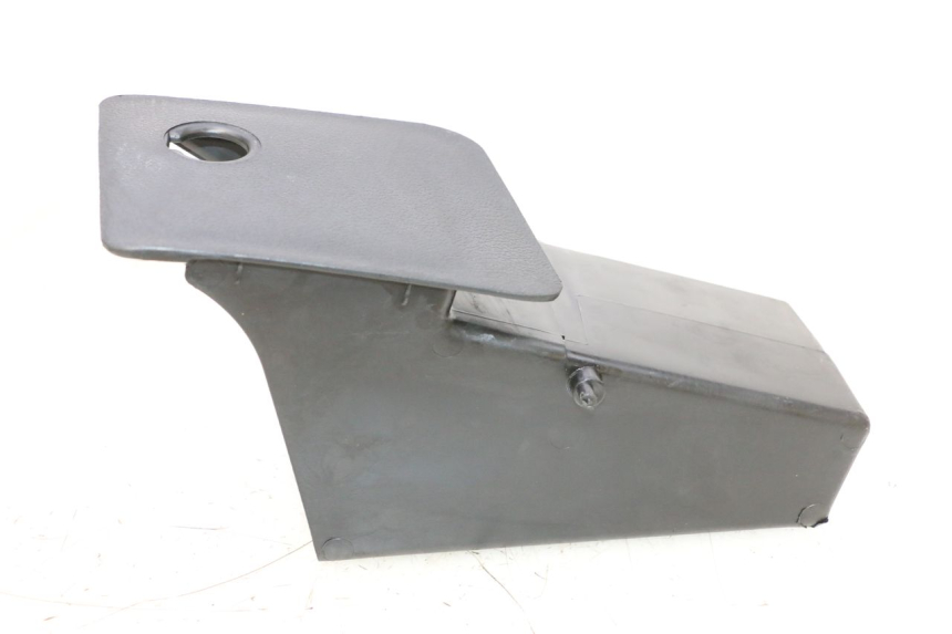 photo de Porta-luvas YAMAHA YP MAJESTY 125 (1998 - 2001) - Outro ângulo de visão