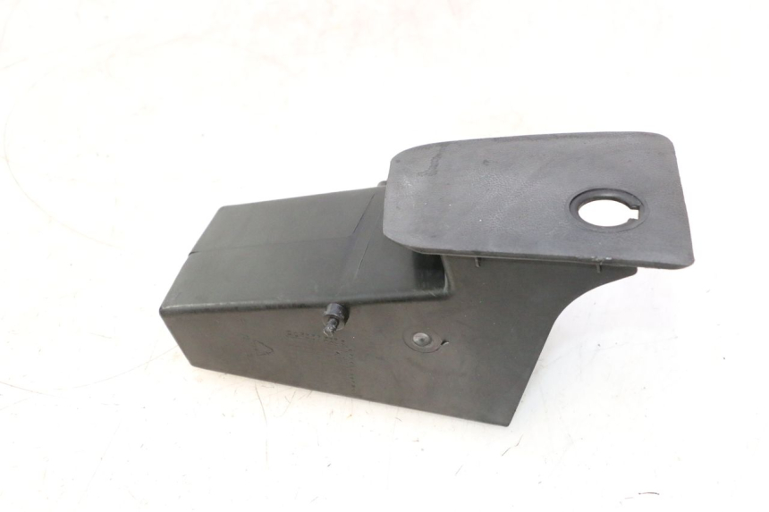 photo de Porta-luvas YAMAHA YP MAJESTY 125 (2002 - 2006) - Detalhe da peça