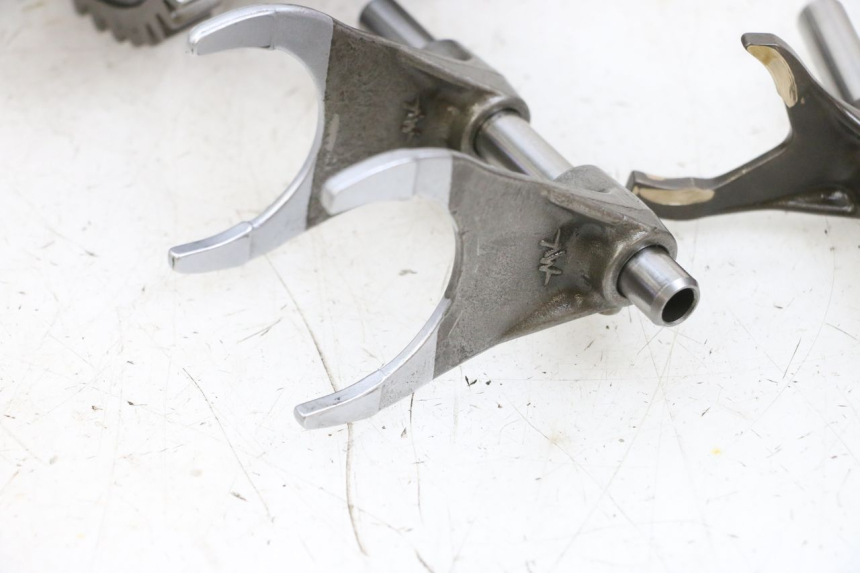 photo de CAIXA DE VELOCIDADES MV AGUSTA BRUTALE R WALLY 910 (2008 - 2008) - Detalhes característicos
