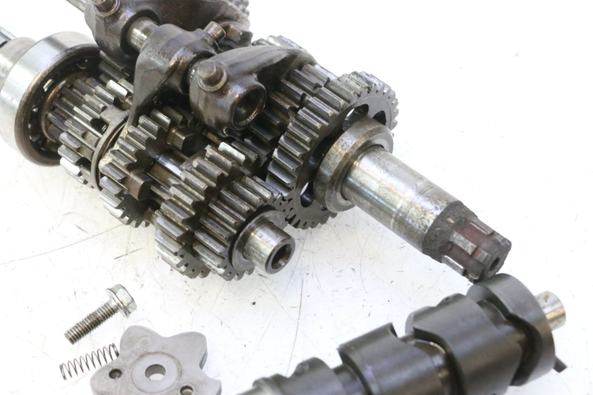 photo de CAIXA DE MARCHAS HONDA CB TWO FIFTY 250 (1991 - 2002) - Zoom do estado de desgaste