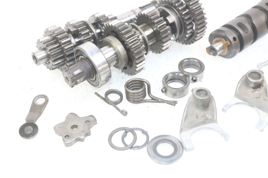 photo de CAIXA DE VELOCIDADES HONDA CM 125 (1983 - 2003) - Detalhe da peça