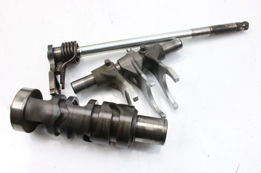 photo de CAIXA DE VELOCIDADES SUZUKI GSF S BANDIT 600 (2000 - 2004) - Pontos de fixação