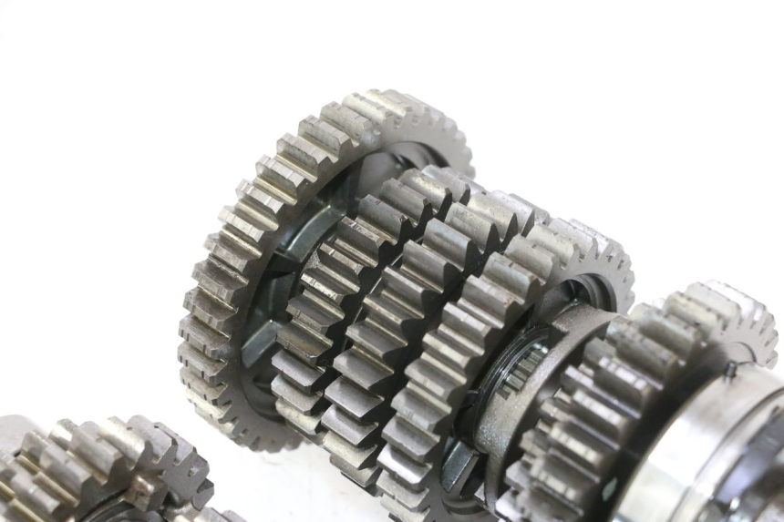 photo de CAIXA DE VELOCIDADES SUZUKI GSR 600 (2005 - 2012) - Detalhes característicos