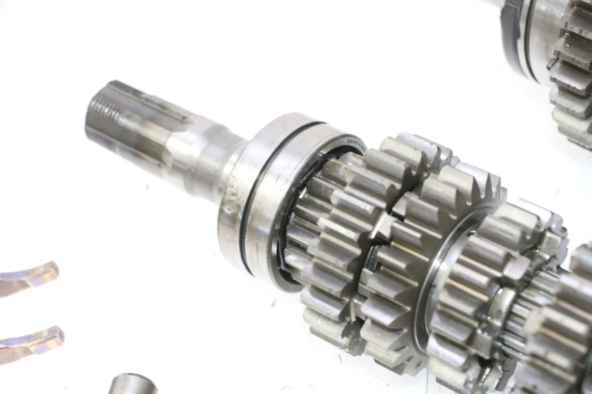 photo de CAIXA DE VELOCIDADES SUZUKI GSR 600 (2005 - 2012) - Vista geral
