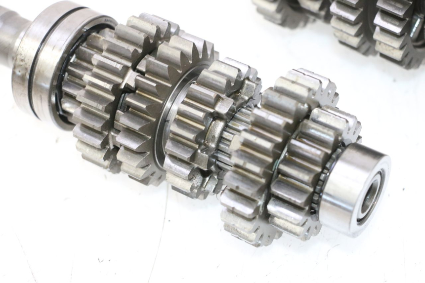 photo de CAIXA DE VELOCIDADES SUZUKI GSR 600 (2005 - 2012) - Pontos de fixação