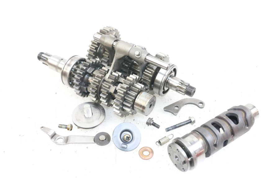 photo de CAIXA DE VELOCIDADES SUZUKI GSX E 250 (1982 - 1983) - Vista principal