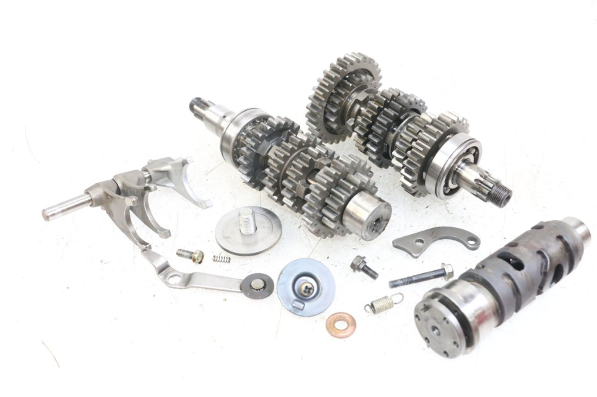photo de CAIXA DE VELOCIDADES SUZUKI GSX E 250 (1982 - 1983) - Detalhe da peça