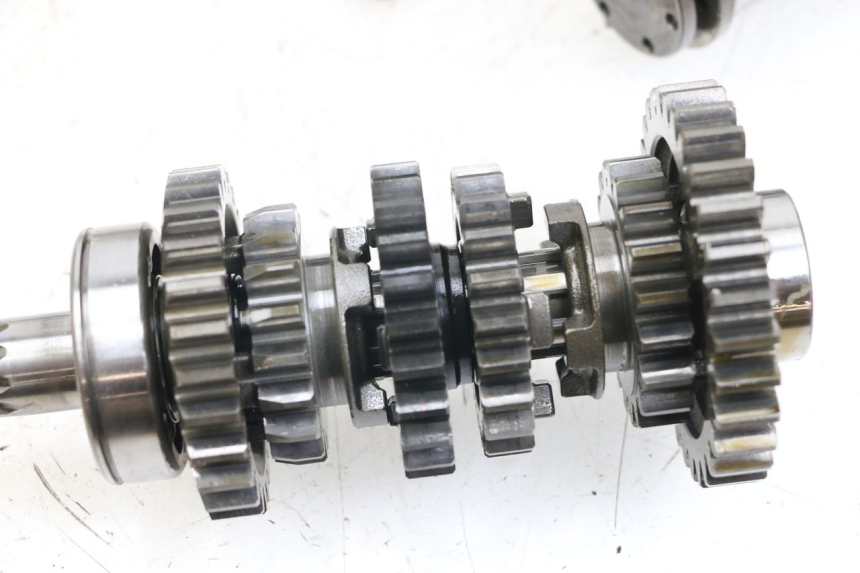photo de CAIXA DE VELOCIDADES SUZUKI GSX E 250 (1982 - 1983) - Pontos de fixação