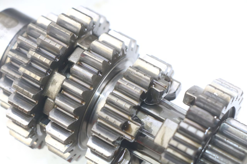 photo de CAIXA DE VELOCIDADES TRIUMPH SPRINT ST 955 (1999 - 2001) - Detalhe da peça