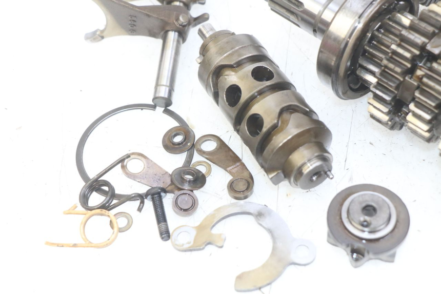 photo de CAIXA DE VELOCIDADES TRIUMPH SPRINT ST 955 (1999 - 2001) - Inspeção visual