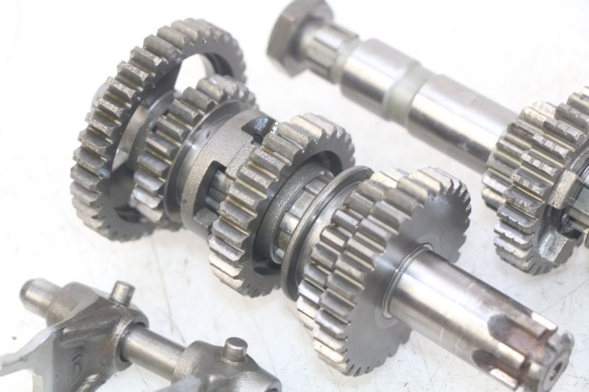 photo de CAIXA DE VELOCIDADES YAMAHA SR 125 (1982 - 2003) - Detalhes característicos