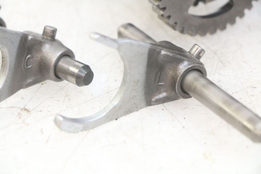photo de CAIXA DE VELOCIDADES YAMAHA SR 125 (1982 - 2003) - Vista de perto