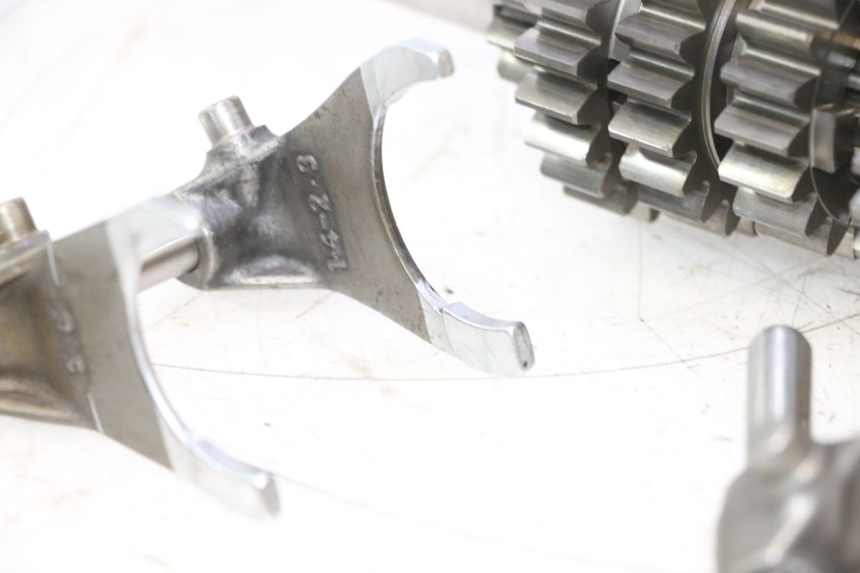 photo de CAIXA DE MARCHAS DUCATI SS IE DS CARENEE 1000 (2002 - 2006) - Outro ângulo de visão