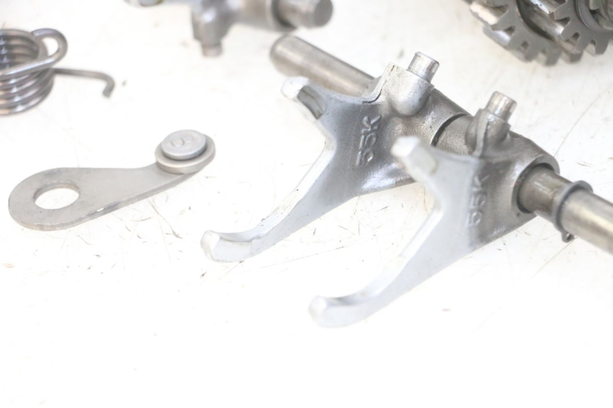 photo de CAIXA DE VELOCIDADES YAMAHA TDR DELTABOX 125 (1997 - 2003) - Estado da superfície