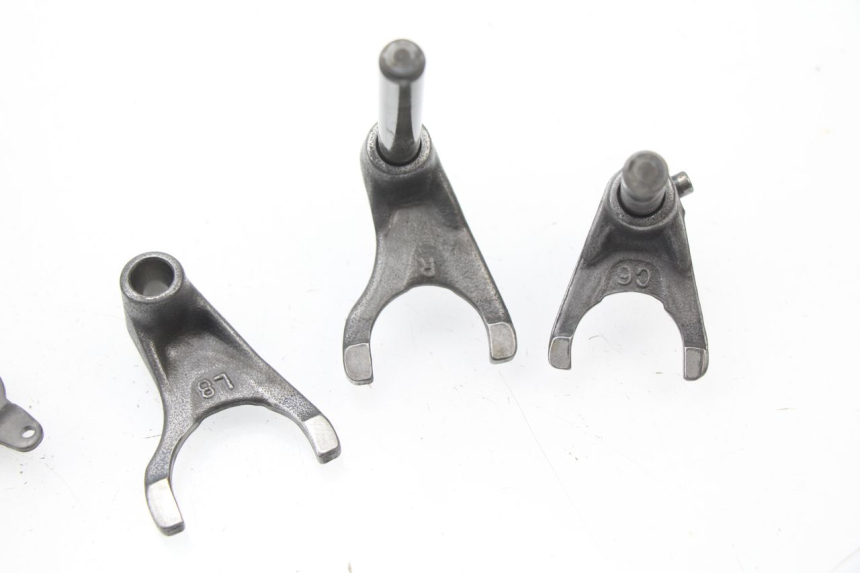 photo de CAIXA DE VELOCIDADES YAMAHA TTR 125 (2000 - 2020) - Detalhes característicos