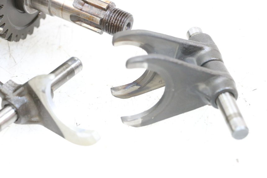 photo de CAIXA DE VELOCIDADES SUZUKI VL INTRUDER 125 (2004 - 2007) - Detalhe da peça