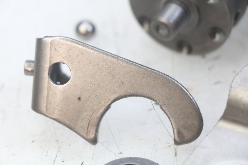 photo de CAIXA DE VELOCIDADES PEUGEOT XP6 50 (2006 - 2011) - Zoom do estado de desgaste
