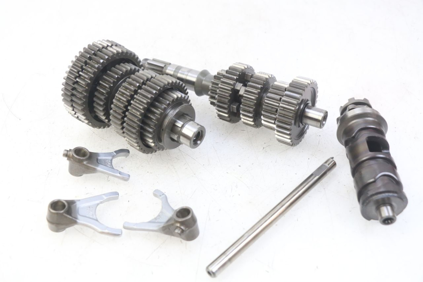 photo de CAIXA DE VELOCIDADES YAMAHA XV VIRAGO 750 (1984 - 1998) - Detalhes característicos