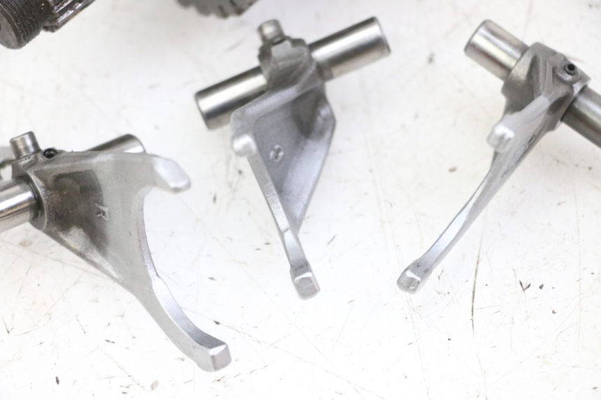 photo de CAIXA DE VELOCIDADES YAMAHA YZ-F YZF 250 (2007 - 2013) - Estado da superfície