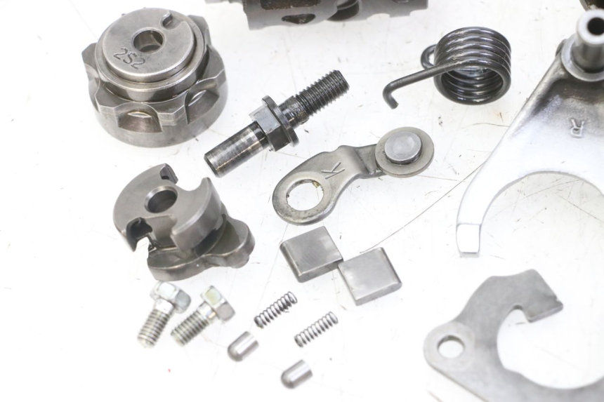 photo de CAIXA DE VELOCIDADES YAMAHA YZ-F YZF 250 (2007 - 2013) - Detalhes característicos