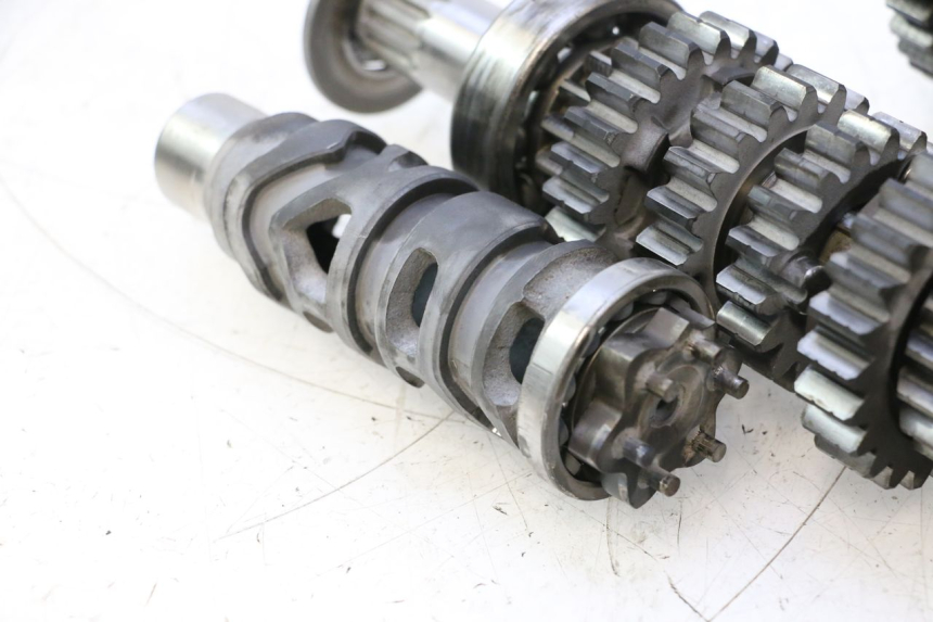 photo de CAIXA DE MARCHAS YAMAHA YZF R GENESIS 750 (1993 - 1998) - Detalhes característicos