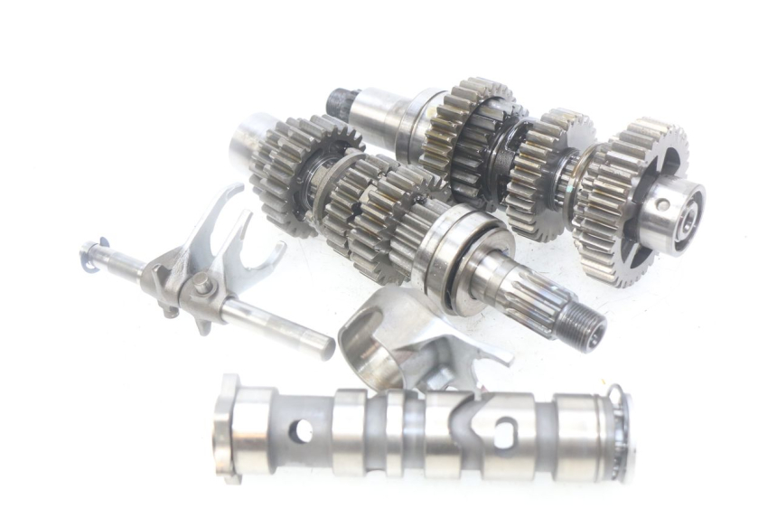 photo de CAIXA DE VELOCIDADES KAWASAKI ZR7 ZR-7 S 750 (1999 - 2004) - Detalhes característicos
