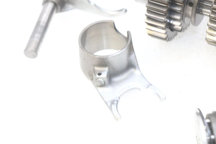 photo de CAIXA DE VELOCIDADES KAWASAKI ZR7 ZR-7 S 750 (1999 - 2004) - Ampliação dos componentes