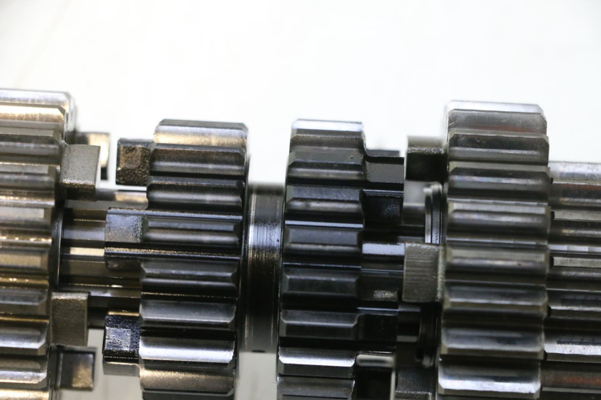 photo de CAIXA DE MARCHAS KAWASAKI ZX-6R ZX6R 600 (2000 - 2002) - Vista de perto