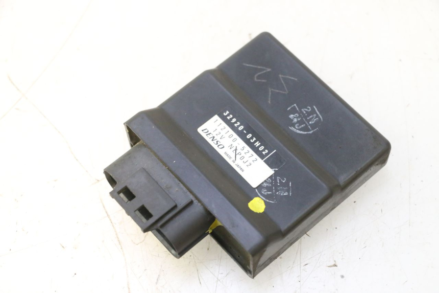 photo de Módulo CDI SUZUKI BURGMAN 125 (2007 - 2014) - Outro ângulo de visão