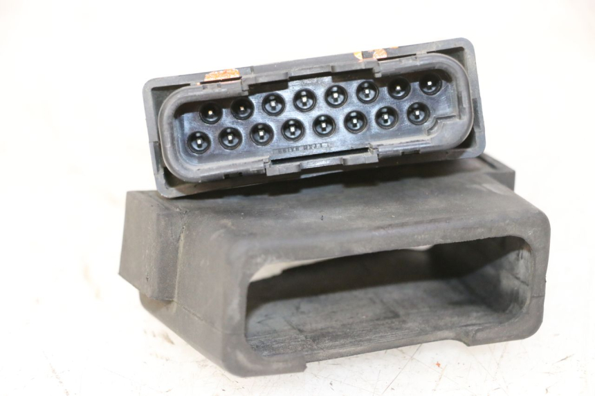 photo de Módulo CDI HONDA CBR RR FIREBLADE 900 (1992 - 1994) - Pontos de fixação