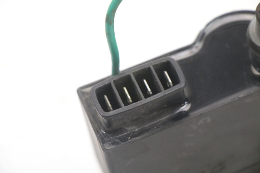 photo de Módulo CDI DERBI SENDA R X-TREME 50 (2006 - 2010) - Pontos de fixação