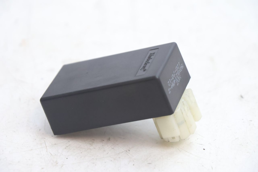 photo de CAIXA CDI VASTRO GP 2T 50 (2013 - 2017) - Outro ângulo de visão