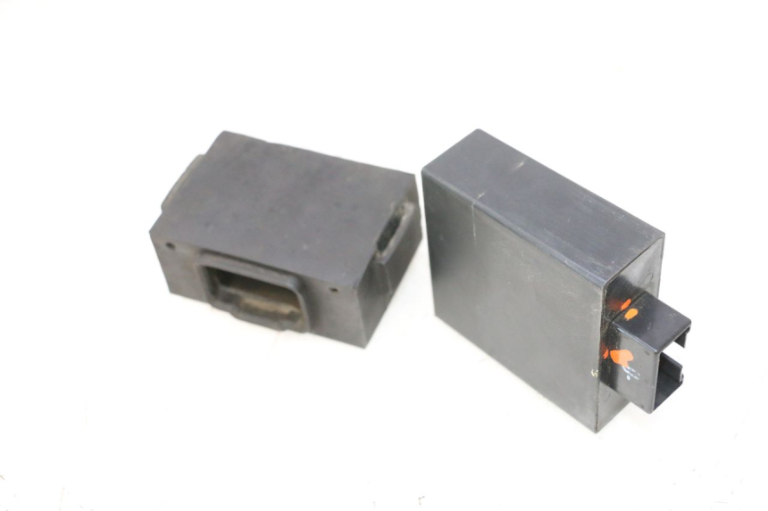 photo de CAIXA CDI KAWASAKI GPX F ZX750F 750 (1986 - 1990) - Outro ângulo de visão